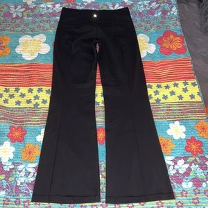 Lululemon high waisted straight leggings